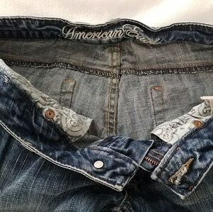 American eagle size 4reg distressed skinny jeans